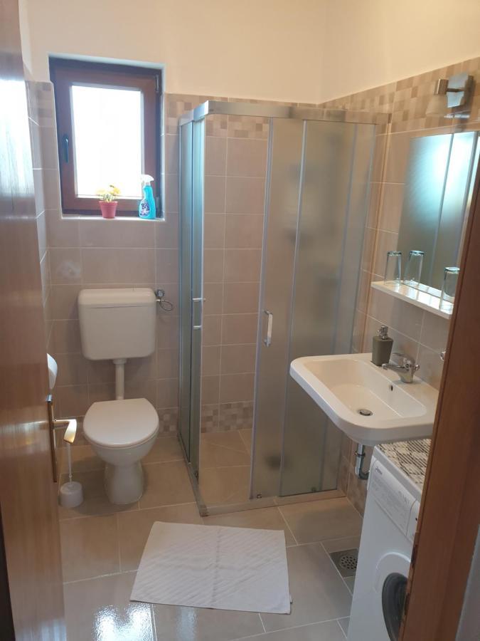 Apartment Luna Malinska Esterno foto