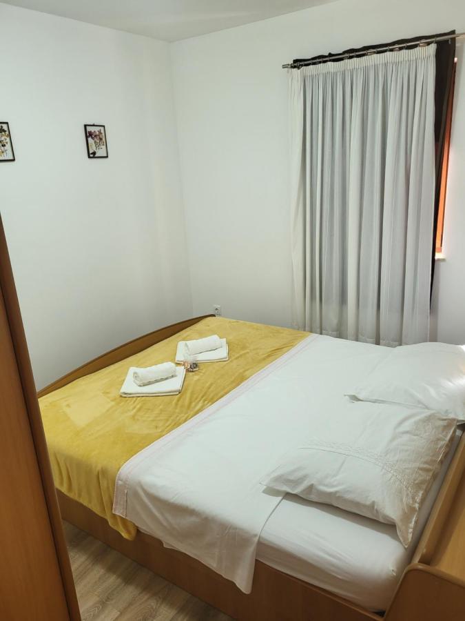 Apartment Luna Malinska Esterno foto